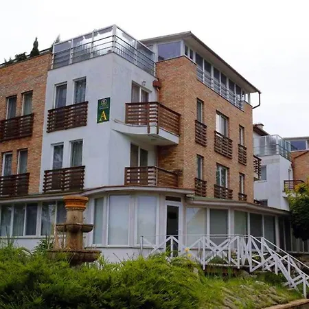 Boglárka Apartman Appartamento *